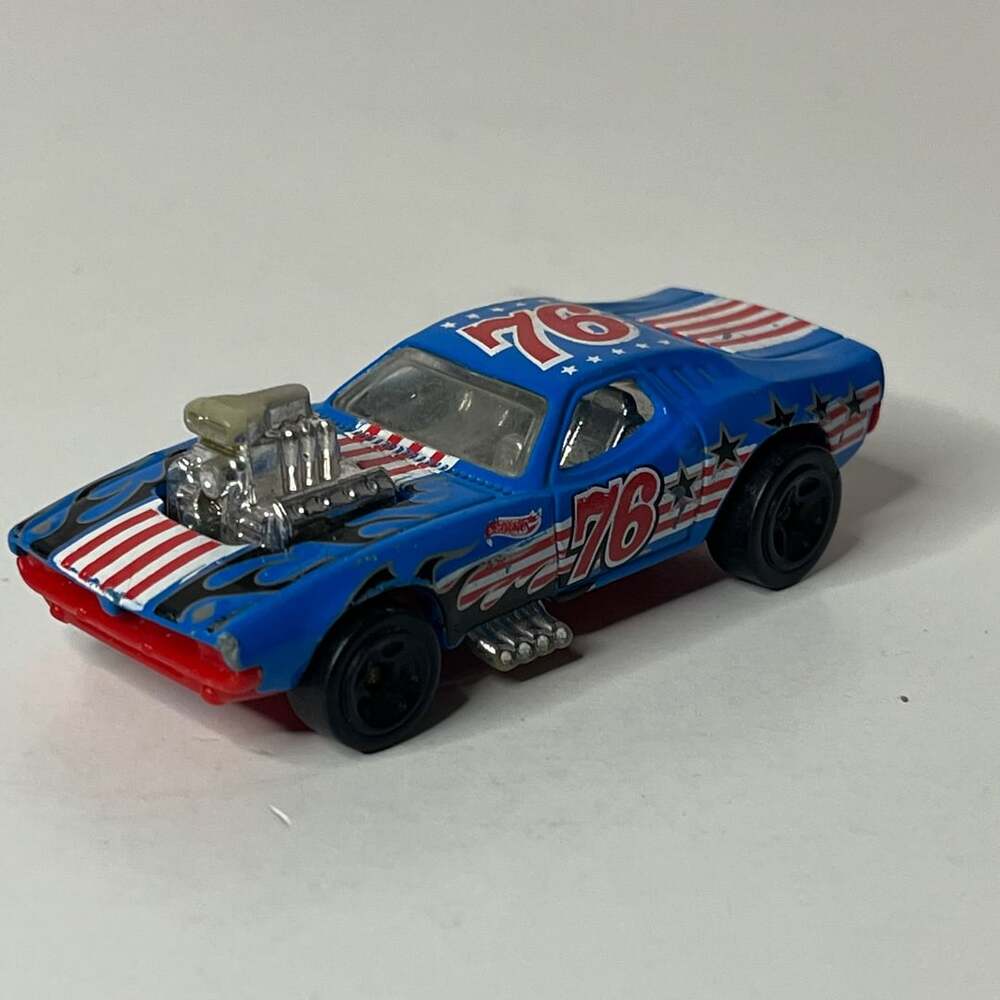 Hot Wheels Rodger Dodger Stars & Stripes 76 Diecast Car